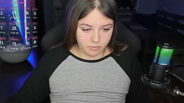 Snapshot of XNirvanaX chatting on September 29, 2025, 3:46 am XNirvanaX online show from September 29, 2025, 3:46 am