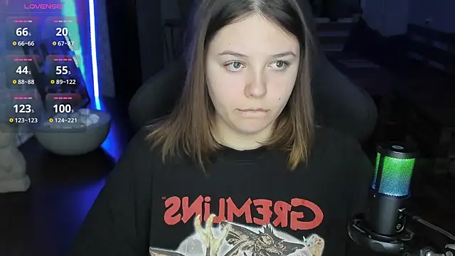 Snapshot of XNirvanaX chatting on September 19, 2025, 2:59 am XNirvanaX online show from September 19, 2025, 2:59 am