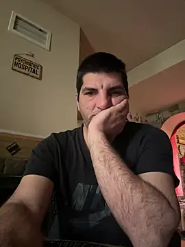 Snapshot of ilievmt84 chatting on April 15, 2026, 7:36 am ilievmt84 online show from April 15, 2026, 7:36 am