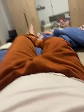 alex21017 online show from February 1, 2025, 12:29 am