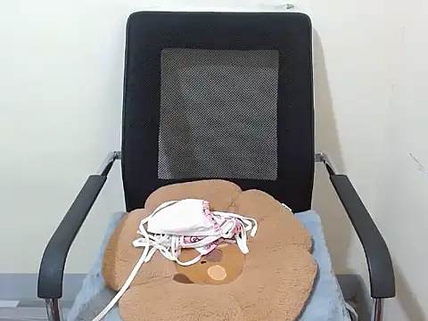 Snapshot of Asian_Sophia69x chatting on October 13, 2025, 11:45 am Asian Sophia69x online show from October 13, 2025, 11:45 am