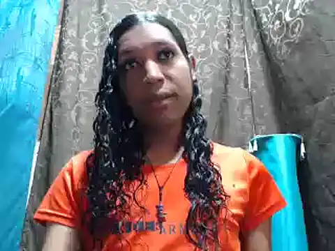 shairaStarr online show from September 9, 2025, 1:31 pm