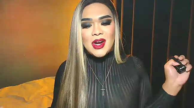 Snapshot of VictoriaEliz chatting on December 17, 2024, 12:56 am VictoriaEliz online show from December 17, 2024, 12:56 am