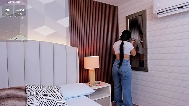 Sammy Fit  online show from February 22, 2025, 12:29 pm