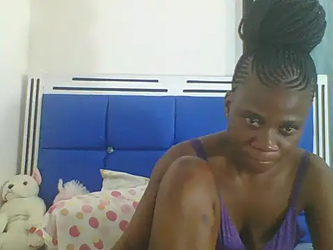 Sweetbaby004 online show from September 20, 2025, 3:11 am