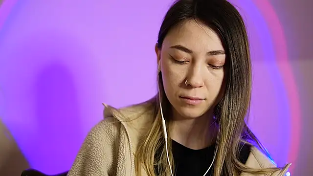 chibi moon  online show from January 28, 2025, 5:56 pm