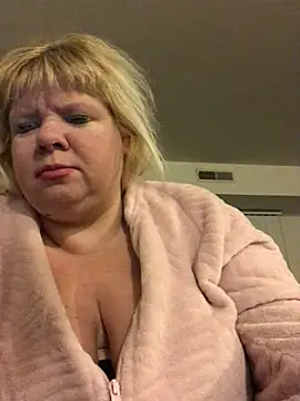 JemJensen30 online show from February 23, 2025, 8:28 am