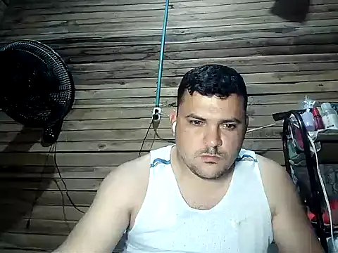 Snapshot of Arcangel_05 chatting on July 10, 2026, 4:45 am Arcangel 05 online show from July 10, 2026, 4:45 am