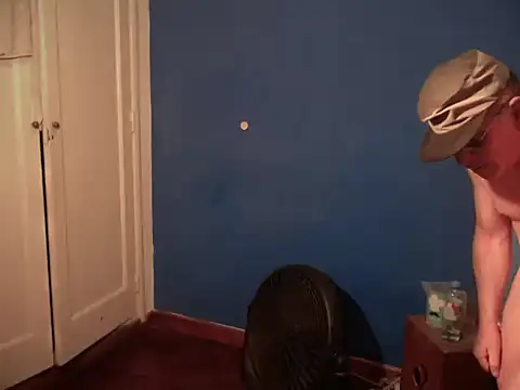 Snapshot of Fabrissi chatting on November 14, 2025, 6:55 pm Fabrissi online show from November 14, 2025, 6:55 pm