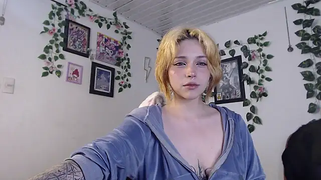 Snapshot of MaryJannes chatting on January 17, 2025, 1:57 am MaryJannes online show from January 17, 2025, 1:57 am