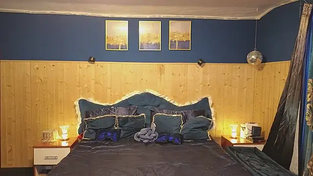 VanessaDoyle online show from March 14, 2025, 6:39 pm