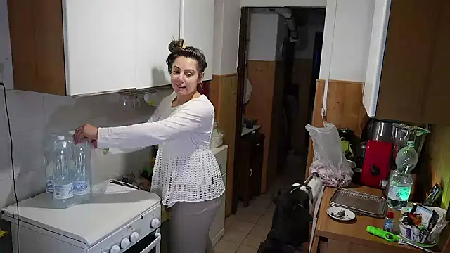 VanessaDoyle online show from September 8, 2025, 4:28 pm