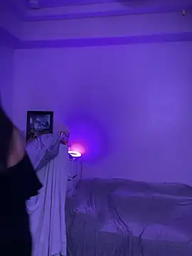 Snapshot of drizzypeach602 chatting on February 17, 2025, 6:53 am drizzypeach602 online show from February 17, 2025, 6:53 am