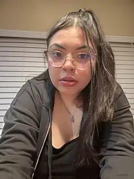 Snapshot of drizzypeach602 chatting on March 8, 2025, 5:49 am drizzypeach602 online show from March 8, 2025, 5:49 am