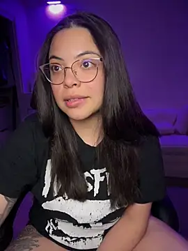 Snapshot of drizzypeach602 chatting on March 14, 2025, 5:16 am drizzypeach602 online show from March 14, 2025, 5:16 am