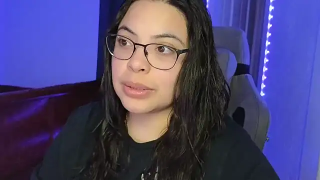 Snapshot of drizzypeach602 chatting on October 13, 2025, 4:25 am drizzypeach602 online show from October 13, 2025, 4:25 am