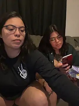 Snapshot of drizzypeach602 chatting on September 27, 2025, 4:40 am drizzypeach602 online show from September 27, 2025, 4:40 am