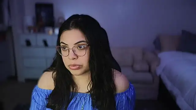 Snapshot of drizzypeach602 chatting on February 19, 2025, 2:44 am drizzypeach602 online show from February 19, 2025, 2:44 am