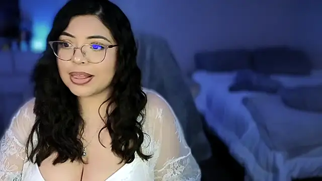 Snapshot of drizzypeach602 chatting on February 14, 2025, 2:39 am drizzypeach602 online show from February 14, 2025, 2:39 am