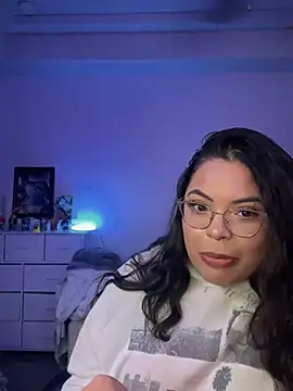 Snapshot of drizzypeach602 chatting on February 14, 2025, 5:41 am drizzypeach602 online show from February 14, 2025, 5:41 am