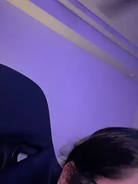 Snapshot of drizzypeach602 chatting on February 20, 2025, 8:06 am drizzypeach602 online show from February 20, 2025, 8:06 am