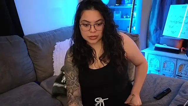 drizzypeach602 online show from May 20, 2026, 2:52 am