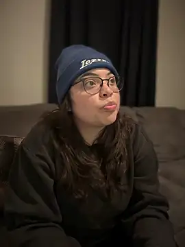 Snapshot of drizzypeach602 chatting on October 24, 2025, 5:17 am drizzypeach602 online show from October 24, 2025, 5:17 am