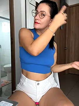 Verito hot online show from October 19, 2025, 2:09 pm