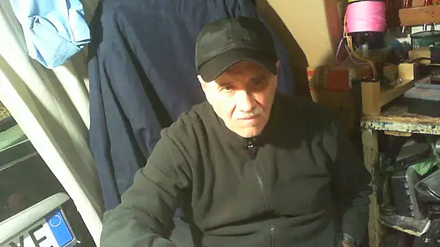 Snapshot of nonnomaturobisex chatting on February 8, 2026, 9:29 am nonnomaturobisex online show from February 8, 2026, 9:29 am