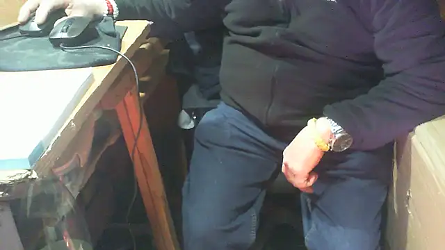 Snapshot of nonnomaturobisex chatting on February 13, 2026, 8:03 am nonnomaturobisex online show from February 13, 2026, 8:03 am