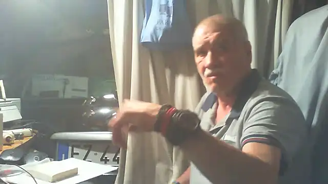 Snapshot of nonnomaturobisex chatting on October 1, 2025, 7:02 am nonnomaturobisex online show from October 1, 2025, 7:02 am