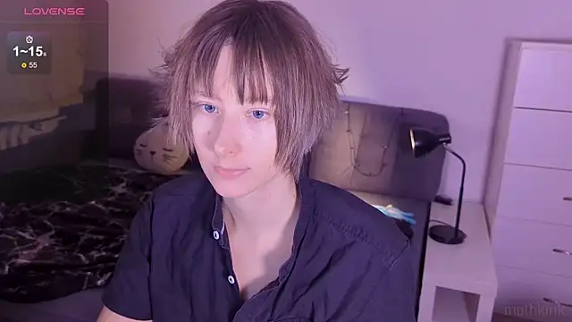 mothkink online show from December 17, 2025, 5:40 pm