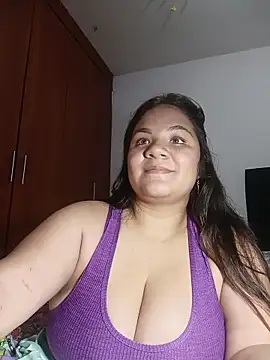 Snapshot of Van3orgasm4me chatting on October 16, 2025, 1:52 pm Van3orgasm4me online show from October 16, 2025, 1:52 pm