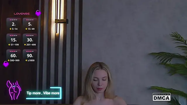 Holl1Would online show from March 19, 2025, 10:53 pm