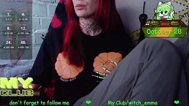 Snapshot of Witch_Emma chatting on October 28, 2025, 8:41 pm Witch Emma online show from October 28, 2025, 8:41 pm