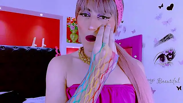 priscilahotker online show from March 18, 2025, 5:56 am
