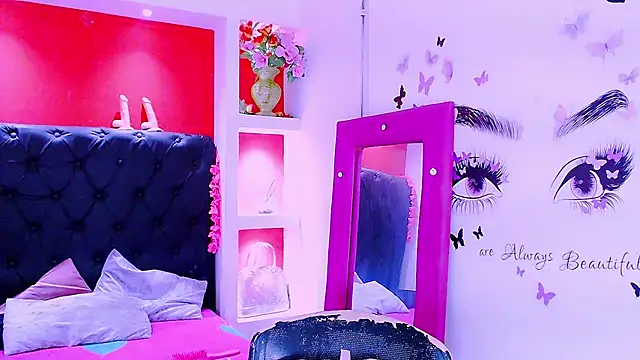 priscilahotker online show from March 12, 2025, 5:46 am