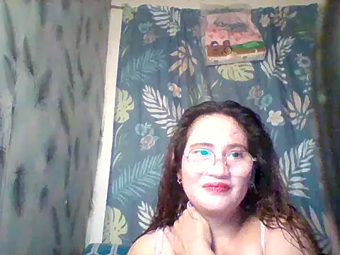 Snapshot of Amazing_Angel22 chatting on September 8, 2025, 6:18 pm Amazing Angel22 online show from September 8, 2025, 6:18 pm