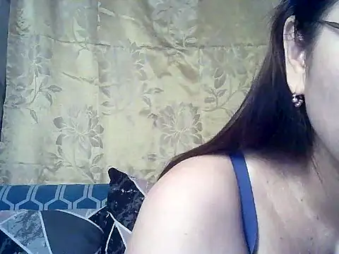 Snapshot of Amazing_Angel22 chatting on October 28, 2025, 5:23 pm Amazing Angel22 online show from October 28, 2025, 5:23 pm
