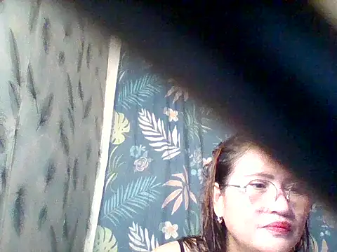 Snapshot of Amazing_Angel22 chatting on October 5, 2025, 5:47 pm Amazing Angel22 online show from October 5, 2025, 5:47 pm