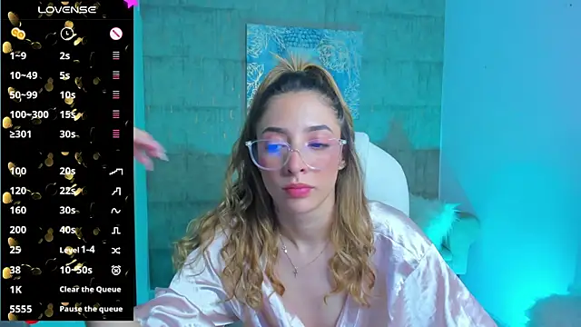 Snapshot of barbie_scoth_ chatting on February 13, 2025, 10:11 pm barbie scoth online show from February 13, 2025, 10:11 pm