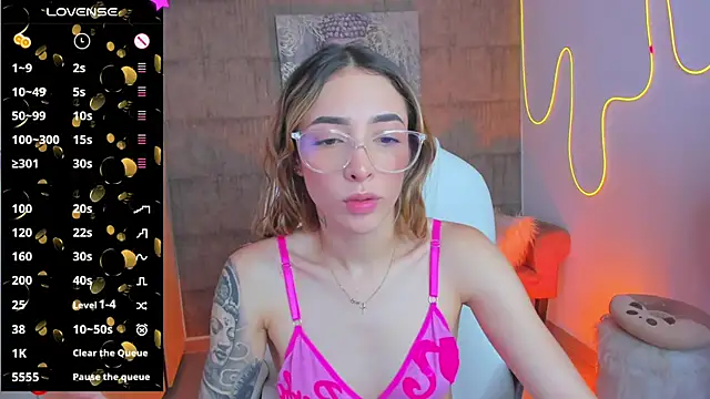 Snapshot of barbie_scoth_ chatting on January 22, 2025, 7:45 pm barbie scoth online show from January 22, 2025, 7:45 pm