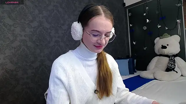 KateJonson online show from November 26, 2025, 7:41 am