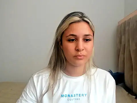 Lana Sofia1 online show from October 29, 2025, 9:14 pm