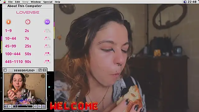 Snapshot of Kryptosworld chatting on November 4, 2025, 9:40 pm Kryptosworld online show from November 4, 2025, 9:40 pm