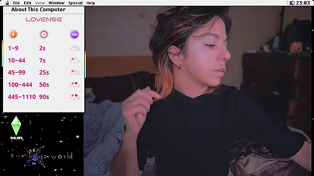 Snapshot of Kryptosworld chatting on November 11, 2025, 10:04 pm Kryptosworld online show from November 11, 2025, 10:04 pm