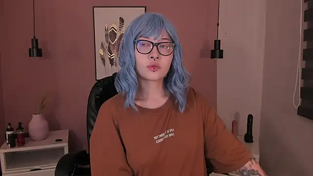  asami chieko  online show from October 9, 2025, 7:25 pm