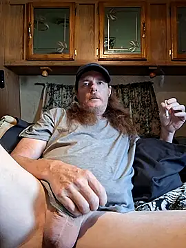 truckerlove69 online show from July 6, 2026, 4:42 pm