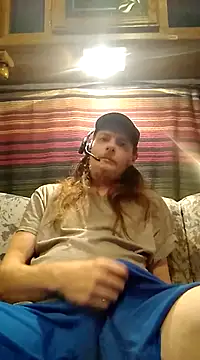 Snapshot of truckerlove69 chatting on February 18, 2025, 3:31 am truckerlove69 online show from February 18, 2025, 3:31 am