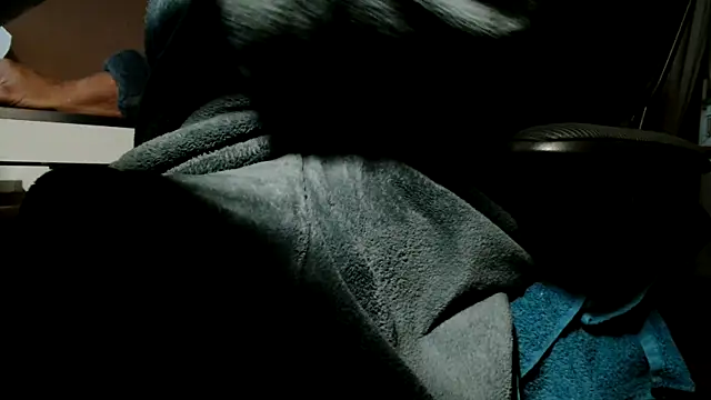 suedel65 online show from September 23, 2025, 2:51 am